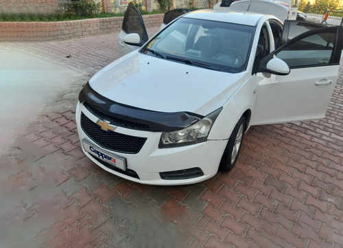Дефлектор капота (Eurocap) для Chevrolet Cruze 2009-2016