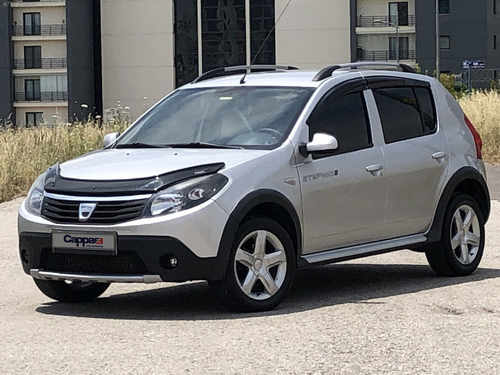 Дефлектор капота (EuroCap) для Dacia Sandero 2007-2013рр.