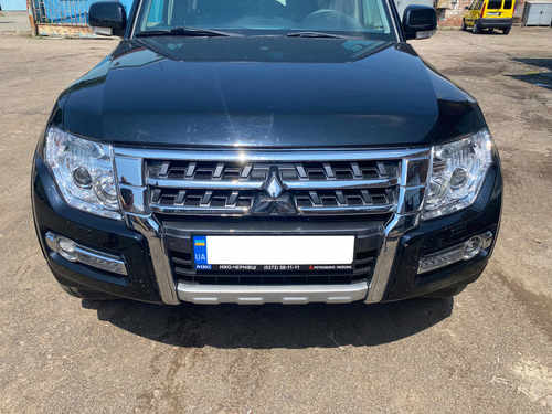 Комплект рестайлінгу для Mitsubishi Pajero Wagon IV