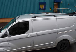 Рейлинги OmsaLine Sport (2 шт, черные) Короткая база для Ford Custom 2013↗ гг.