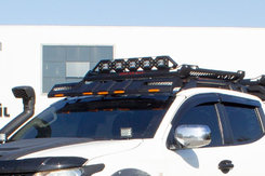 Козирок лобового скла під багажник DAKAR (LED) для Volkswagen Amarok