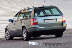 Накладки на задній бампер SW (Omsa, нерж.) 2000-2006, Матова поліровка для Volkswagen Passat B5 1997-2005 років.