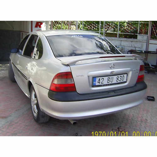 Спойлер Ісіклі (під фарбування) для Opel Vectra B 1995-2002.