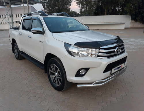 Дефлектор капота (EuroCap) для Toyota Hilux 2015↗ мм.