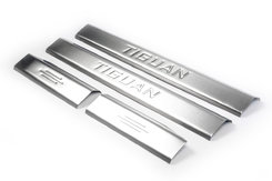Хром накладки для VW Tiguan 2012-2016 накладки на пороги на пласт Carmos (Туреччина)