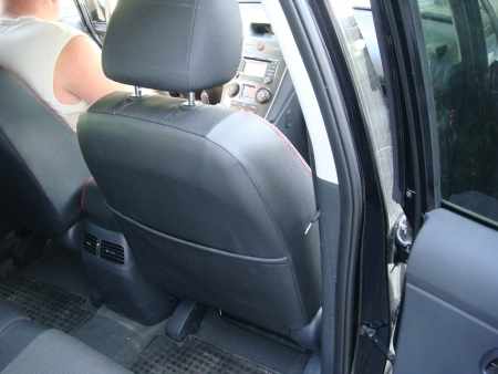 Авточохли з екошкіри Brothers Premium для Kia Carens 1999-2012 рр.