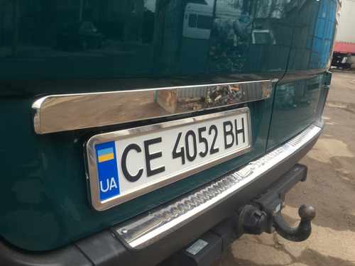 Хром накладка над номером Carmos для Mercedes Sprinter 2007-/VW Crafter 2006-