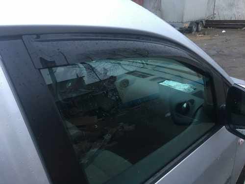 Вітровики (2 шт, Niken) для Volkswagen Caddy 2010-2015рр.