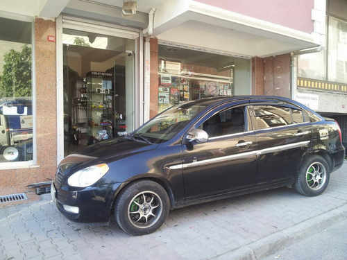 Хром накладки для Hyundai Accent 2006-2010 молдинг дверей нерж Carmos (Туреччина)