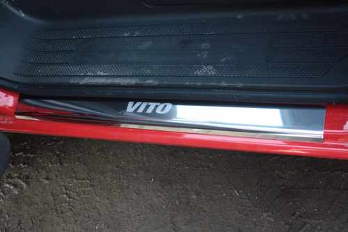 Накладки на пороги (2 шт) для Mercedes Vito 639, 447 2015+