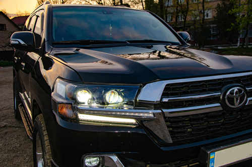 Передні фари Executive Black Toyota Land Cruiser 200 2016-