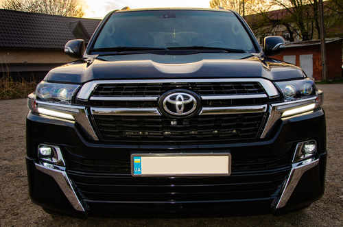 Комплект обвісу Toyota Land Cruiser 200 стиль Executive Lounge 2021 Білий