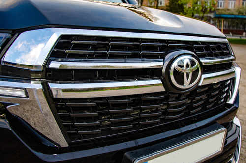 Комплект обвісу Toyota Land Cruiser 200 стиль Executive Lounge 2021 Білий
