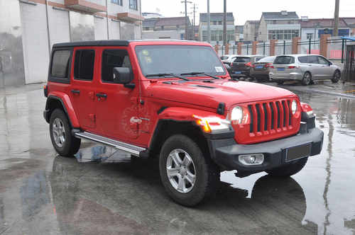 Бокові пороги підніжки для Jeep Wrangler 2018+ 