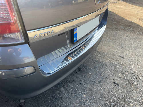 Накладка на задній бампер (матова) для (нерж) для Opel Astra H 2004-2013 универсал