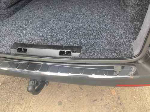 Накладка на задній бампер глянець для VW Transporter Т6 2015- Carmos (ляда)