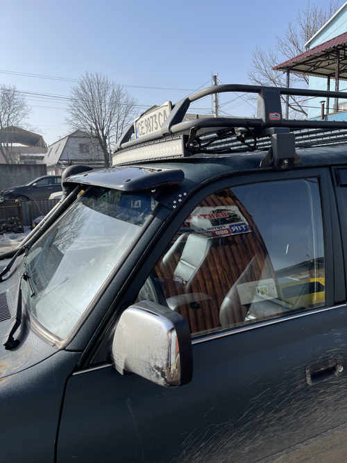 Козирок на лобове скло для Toyota Land Cruiser 80