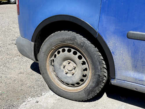 Накладки на арки (2 здвижні дверки ) для VW Caddy 2004-2010 коротка база