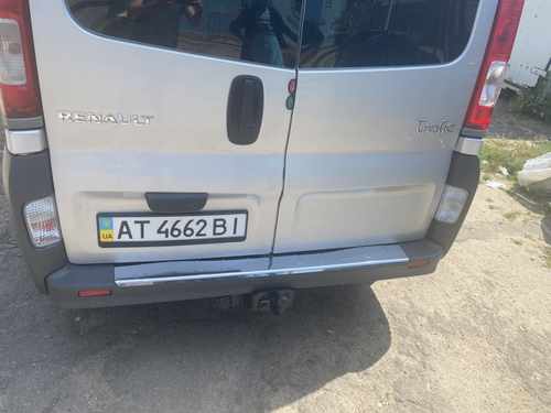 Хром накладка на задній бампер (нерж.) для Opel Vivaro 2004-2015