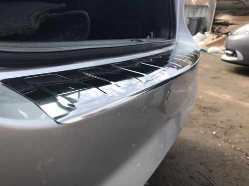 Накладка на задній бампер (нерж) для Volkswagen Passat B7 2012-2015 (SW)