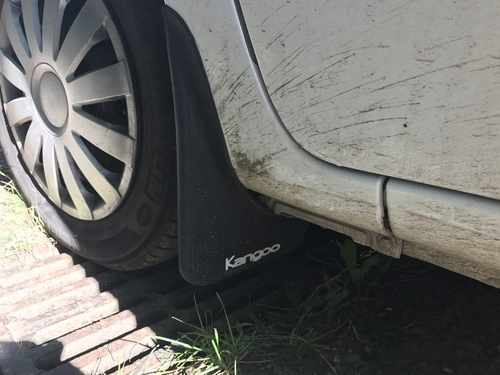 Передні бризковики Туреччина (2 шт) для Renault Kangoo 2008-2019
