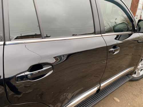 Молдинги на вікна нижні Toyota Land Cruiser 200 2007-2015 Carmos (нержавіюча сталь)