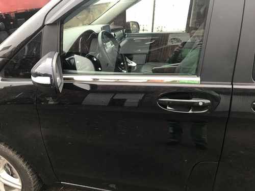 Нижні молдинги вікон (2 шт) для Mercedes Vito 447 2015+ Carmos