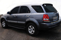 Хром накладка на нижню кромку кришки багажника (нерж.) для Sorento 2002-2009