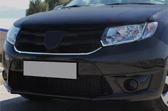 Хром нак-ка на решітку радіатора (нерж.) для Dacia Sandero (Рено не підходить)