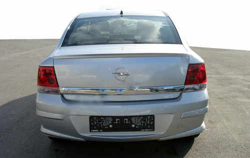 Спойлер Sedan (під фарбування) для Opel Astra H 2004-2013рр.
