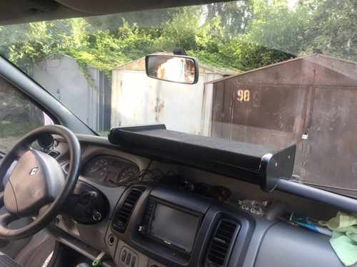 Полиця на торпеду для Renault Trafic 2003-2010