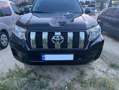 Хром накладки на решетку радиатора (без камеры) для Toyota Land Cruiser 150 2018+