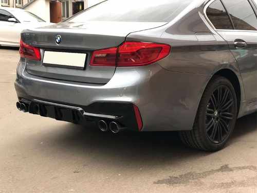 Задній бампер BMW 5 Series G30 2017-2020 в М стилі