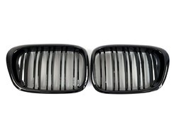 Решетка радиатора ноздри BMW 5 Series E39 2000-2004год Черный Глянец