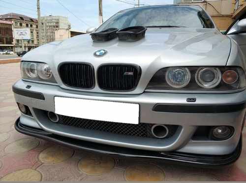 Решітка радіатора ніздрі BMW 5 Series E39 2000-2004 рік Чорний Глянець
