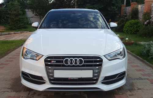 Решітка радіатора Audi A3 S3 2013-2015р Silver Chrome