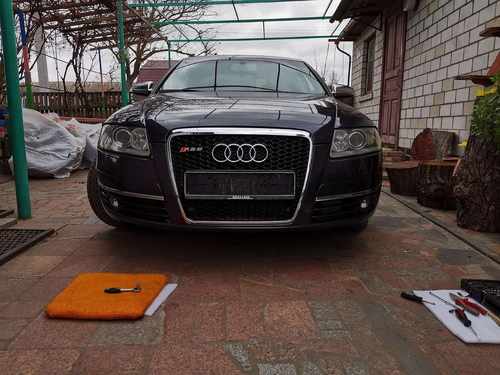 Грати радіатора Audi A6 RS C6 2004-2011г Black Chrome