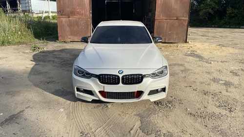 Решітка радіатора BMW 3 Series F30/F31 2012-2019 рік Diamond