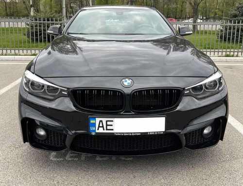 Решітка радіатора BMW 4 Series F32 2013-2019 рік Чорний Глянець