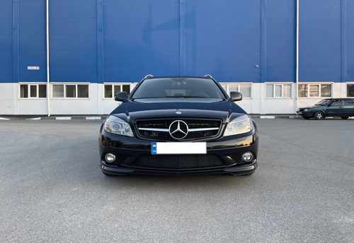 Решітка радіатора Mercedes C-Class W204 2007-2014 рік W/Moulding