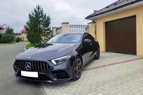 Решітка радіатора Mercedes CLS-Class C257 2018-2020 рік (GT Chrome Black)