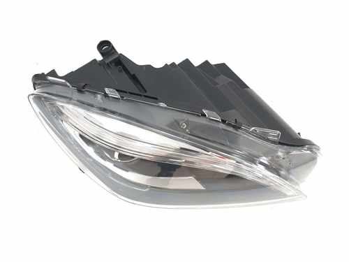 Передні фари Bi-Xenon на Mercedes ML-Class W166 2011-2015 рік ( Європа)