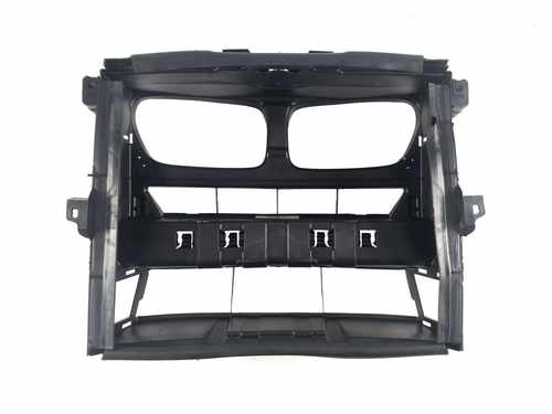 Повітропровід радіатора ( телевізор ) на BMW X3 F25 / X4 F26