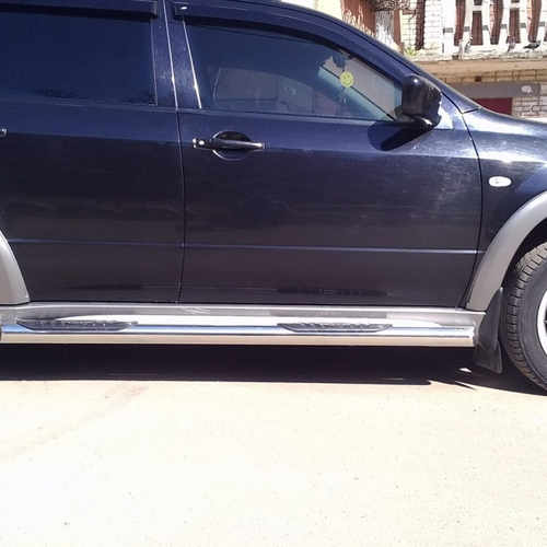 Пороги труба нерж. для Mitsubishi Outlander 2003-2008 /Ø60