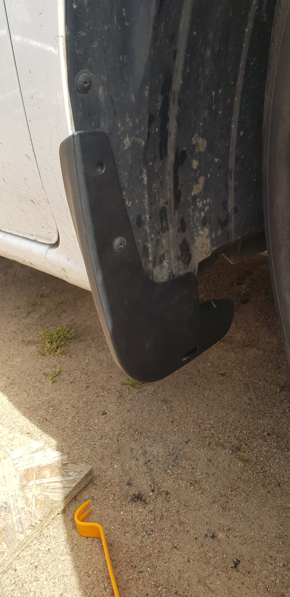 Бризковики Nissan NV200 (комплект 4шт) Xukey