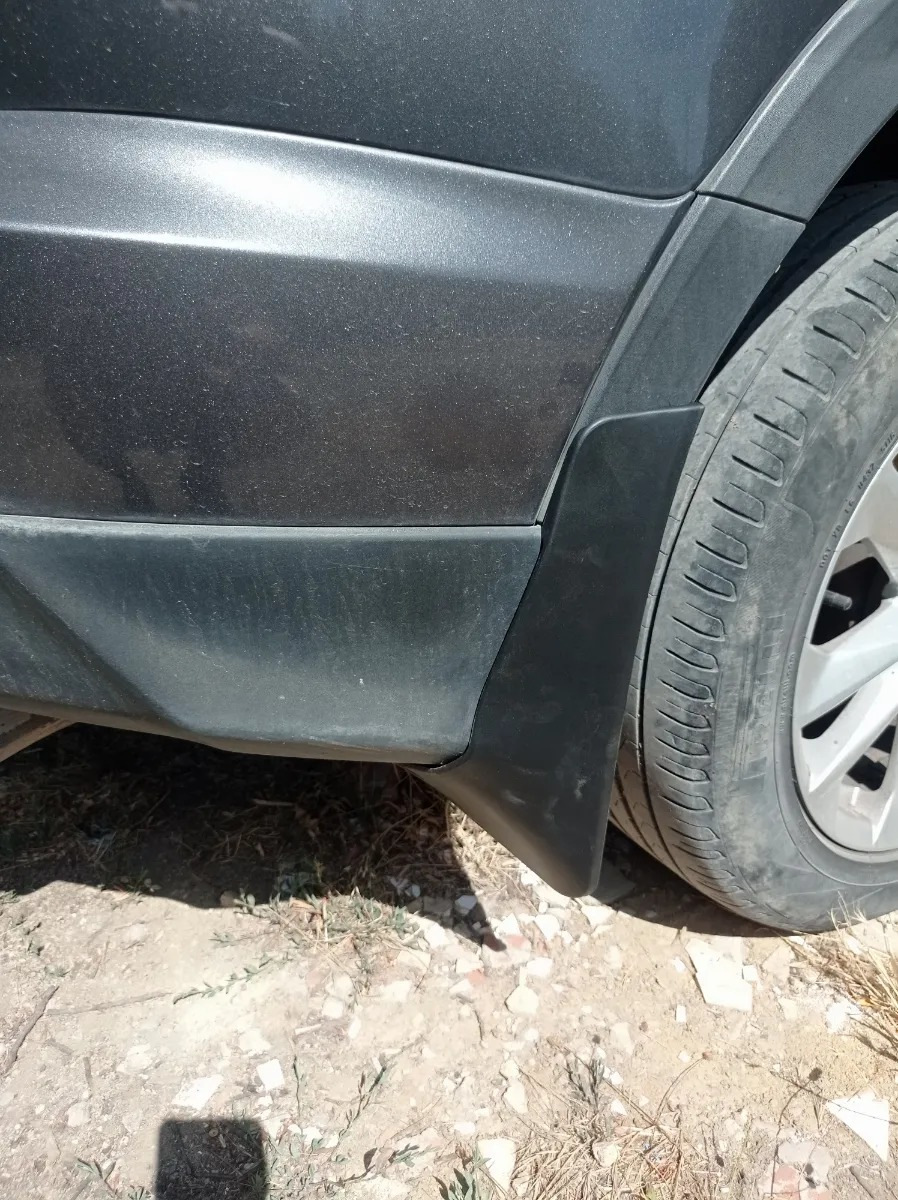 Брызговики Toyota RAV4 — фото 2
