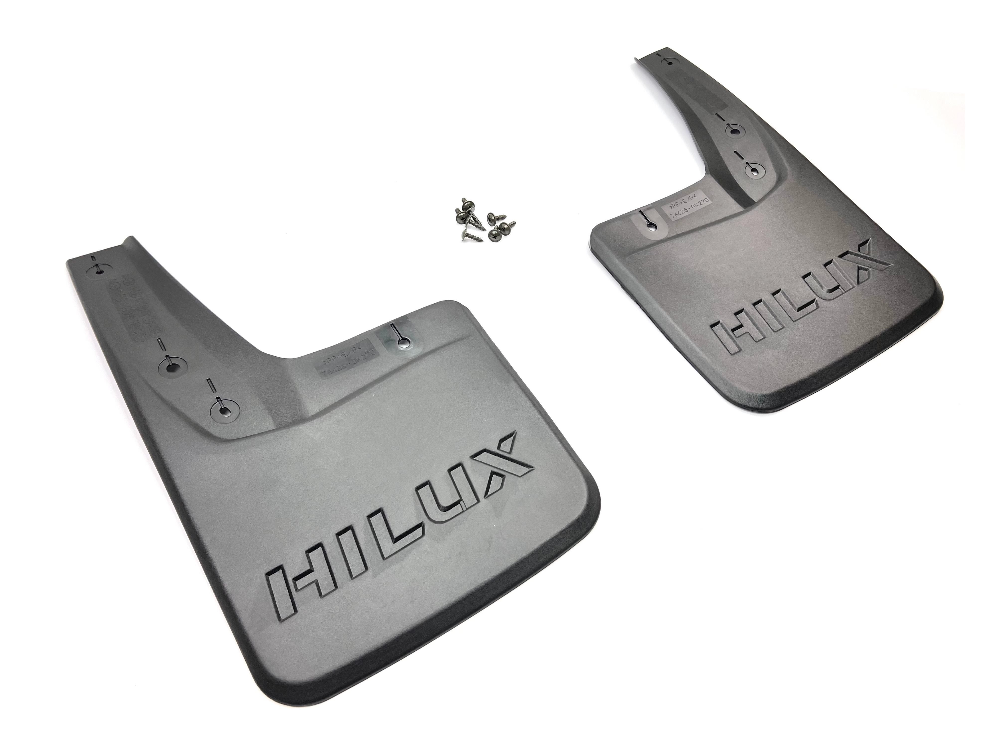 Бризковики задні Toyota Hilux 2015+, короткі (2шт.)