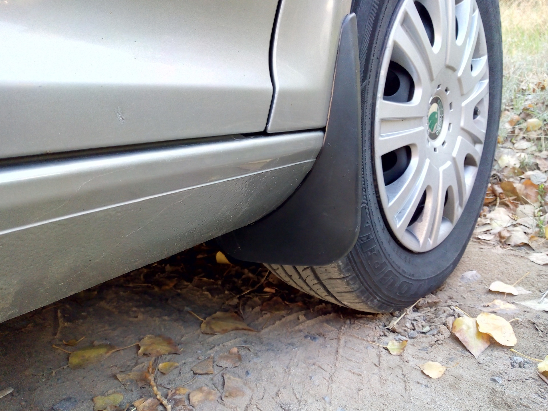 Брызговики Skoda Octavia A5 — фото 2