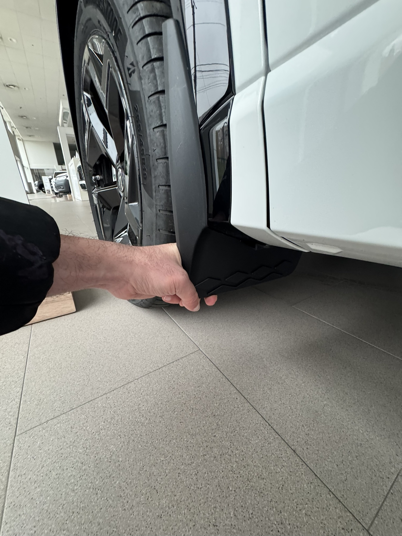 Бризковики Volkswagen Tiguan R-line 2024+ , к-кт (4шт.)