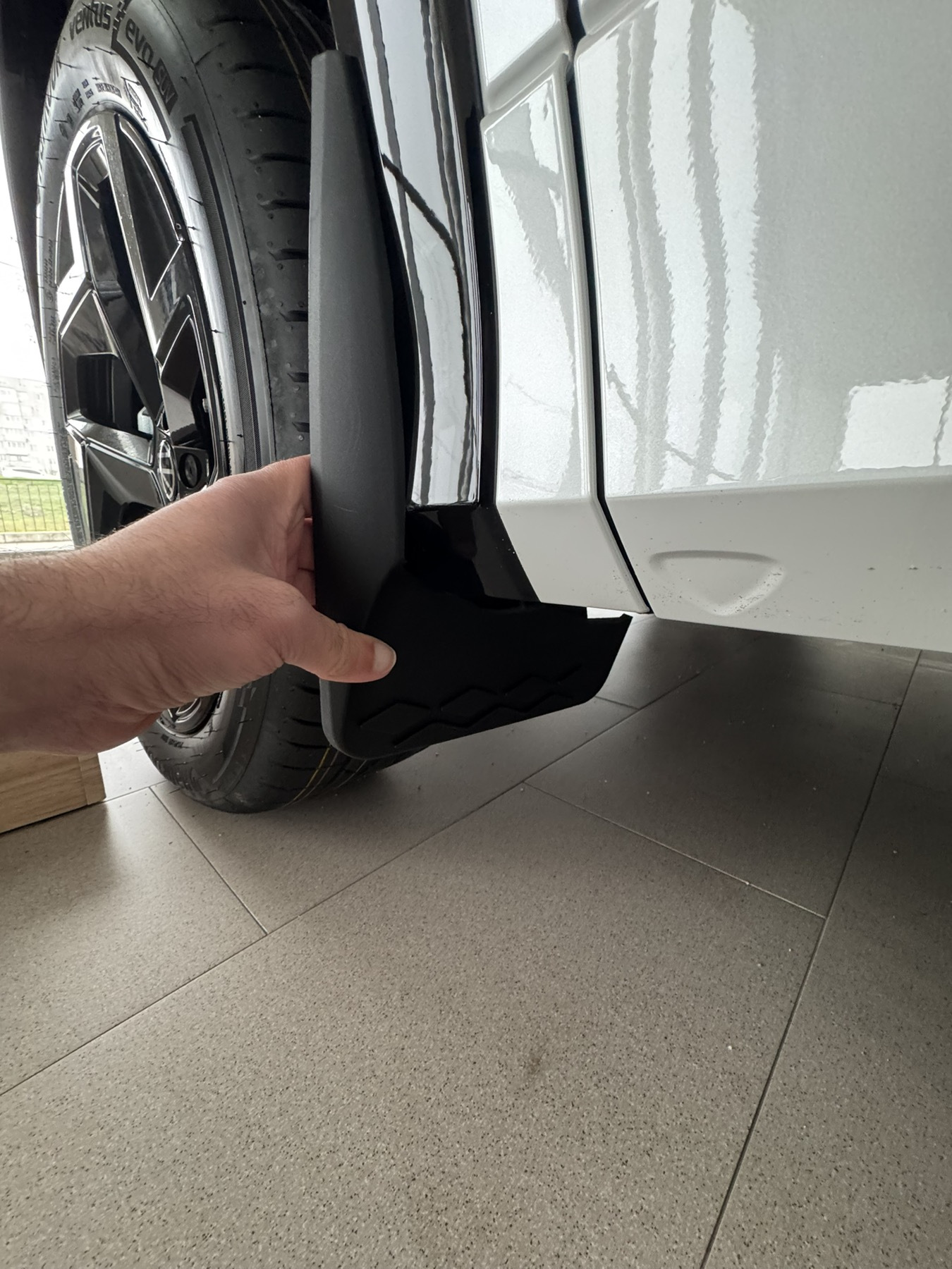 Бризковики Volkswagen Tiguan R-line 2024+ , к-кт (4шт.)